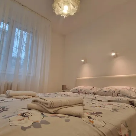 Apartment Aurora *